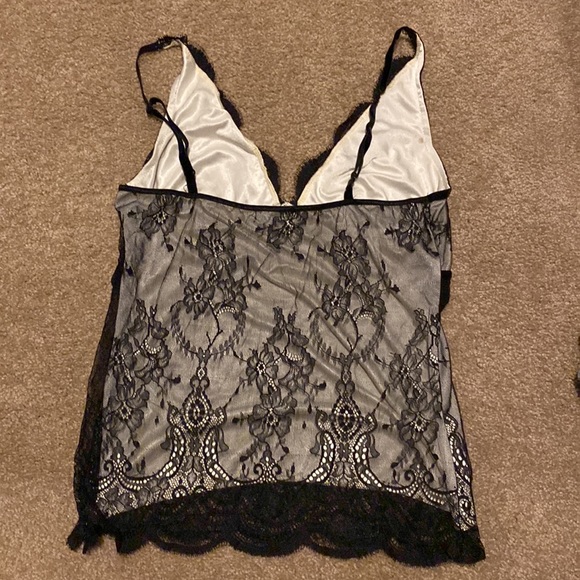 Victoria’s Secret Lace Top - Picture 2 of 3